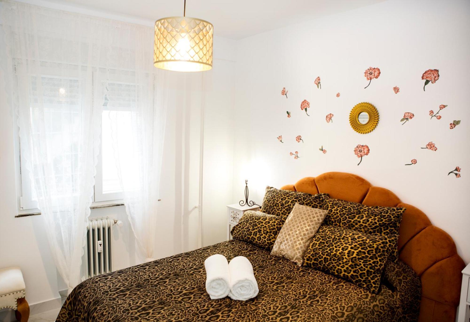 Vut 14 Grillos Apartment Salamanca Ngoại thất bức ảnh